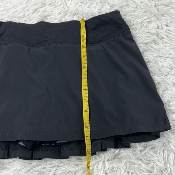 Lululemon Run: Pace Setter Skirt Black - Picture 2 of 8